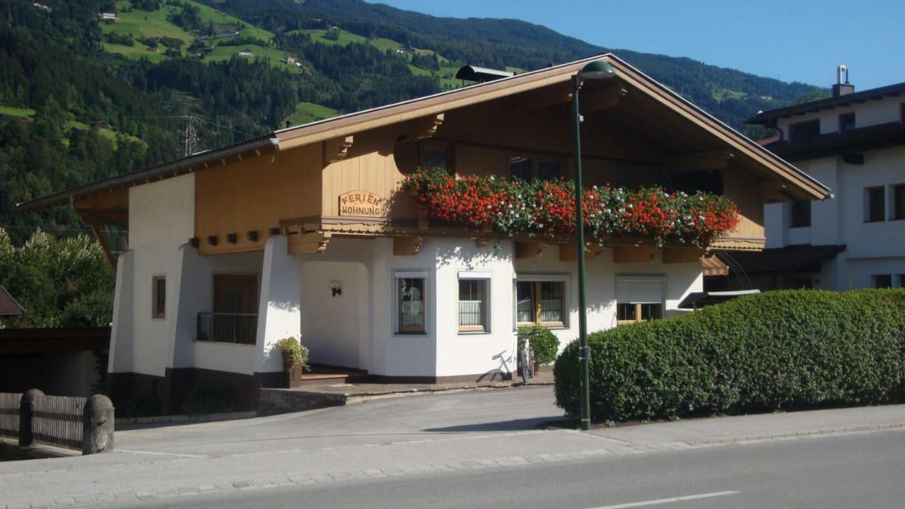 Haus Waldner Lägenhet Aschau Im Zillertal Exteriör bild